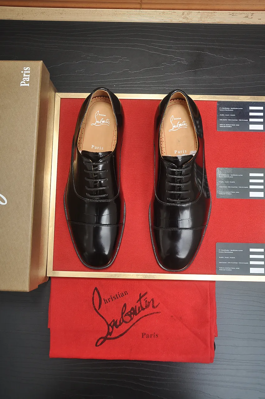 Men's shoes 💰620💶 [Chrstian Loubotin] Red-soled shoes 💋Original mold opening, the highest version on the market, purely handmade ➕Imported cowhide uppers, first-layer water-dyed cowhide lining! Original EU high-gloss outsole. 38 to 45 (45 customized)